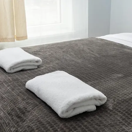 Praga Zupnicza Modern By Bookinghost *