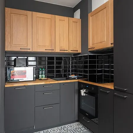 Praga Zupnicza Modern By Bookinghost *