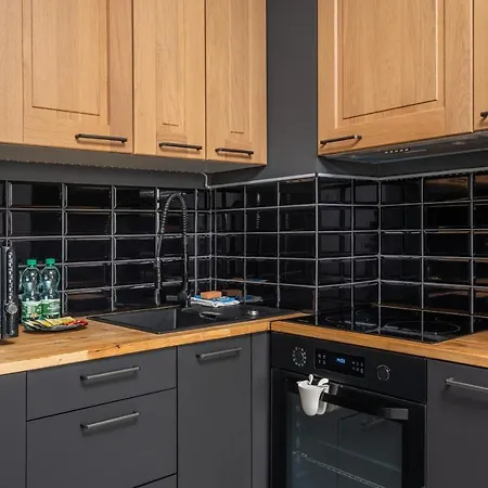 Praga Zupnicza Modern By Bookinghost *