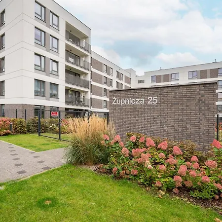 Praga Zupnicza Modern By Bookinghost * Warszawa