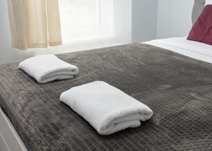 Praga Zupnicza Modern By Bookinghost *